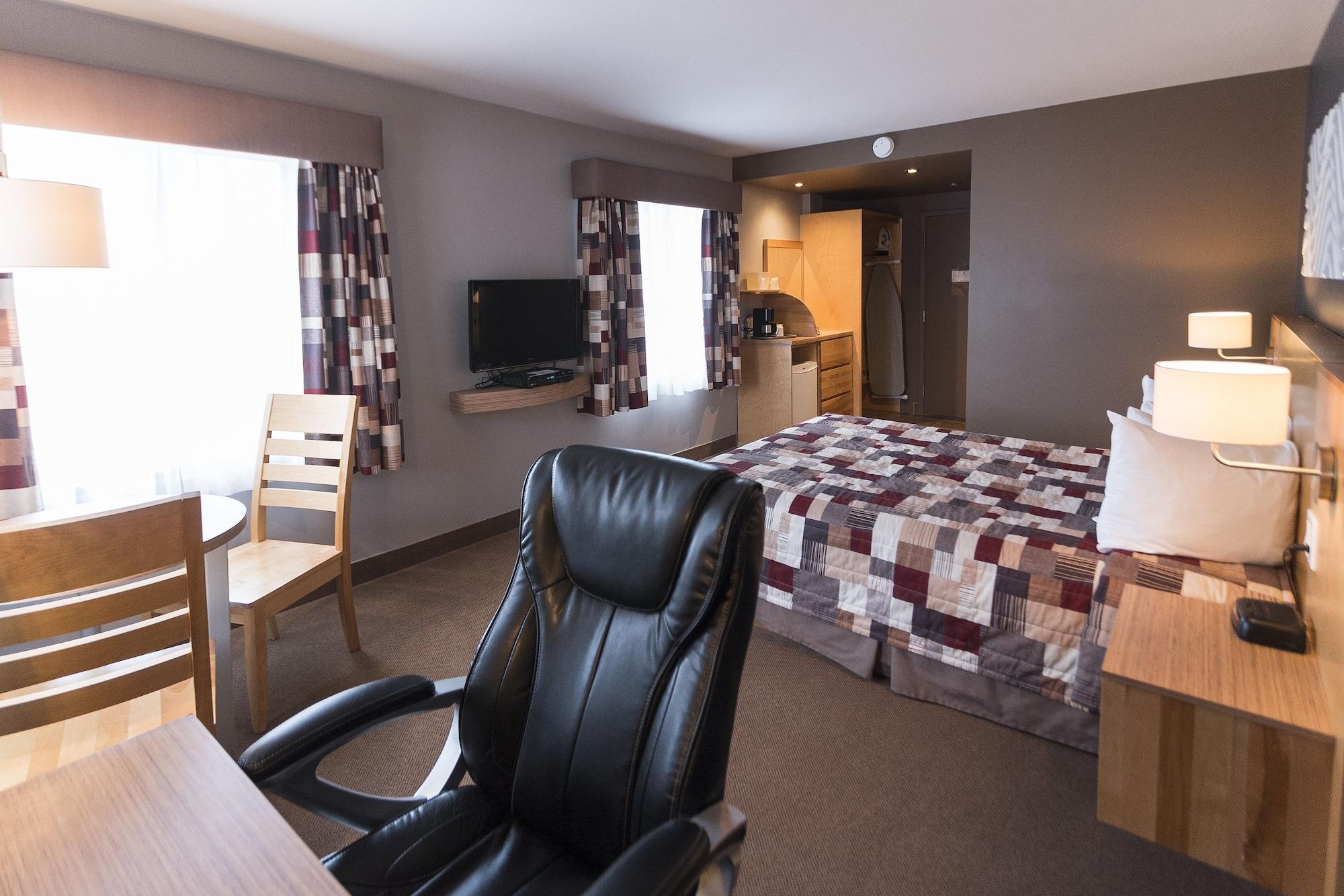 Econo Lodge La Malbaie Extérieur photo