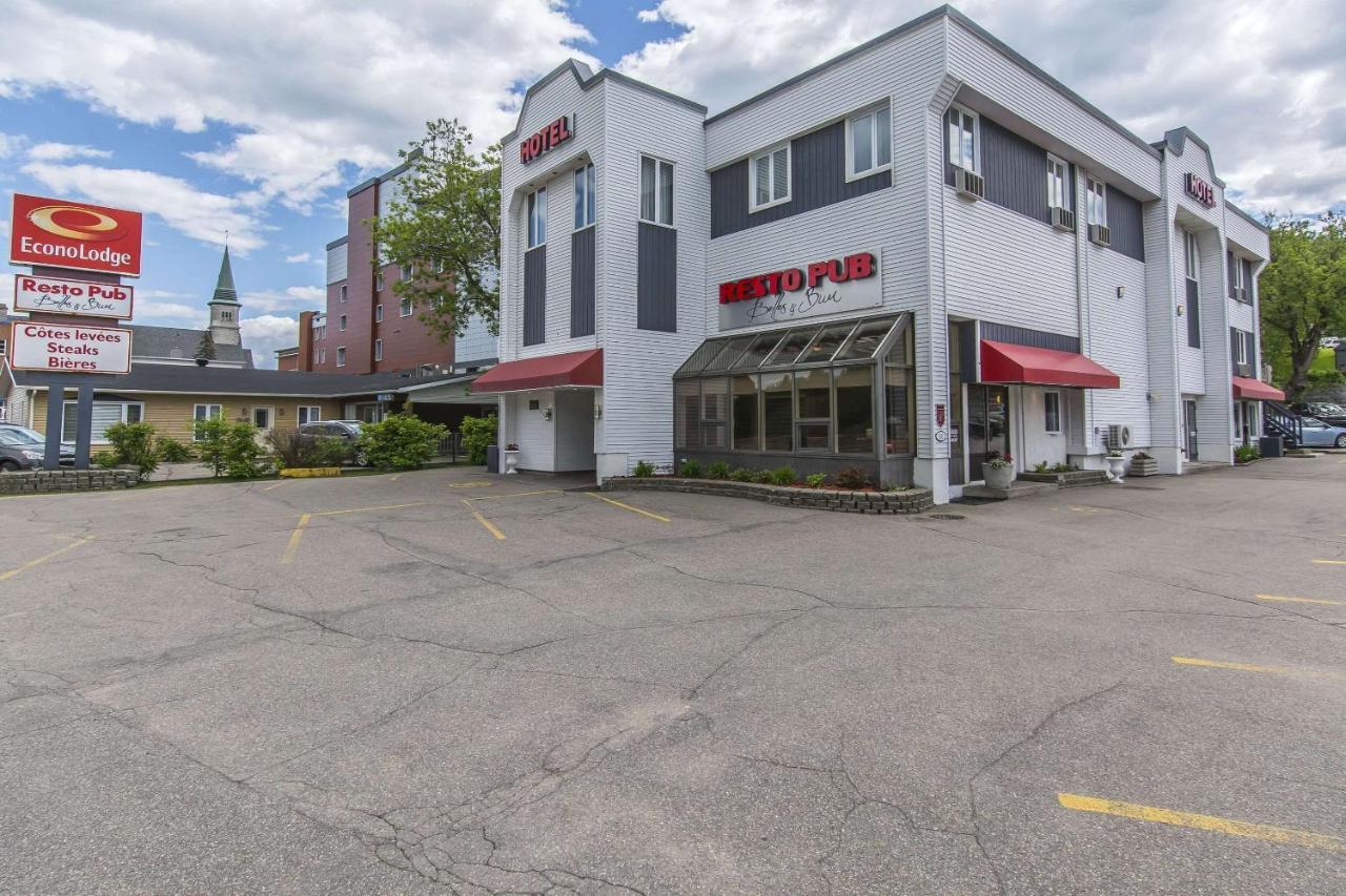 Econo Lodge La Malbaie Extérieur photo